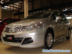 TIIDA BODY KITS图1