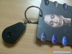 Retractable Pull Box with Key Ring图1