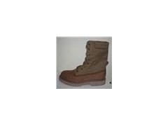 offer work boots,.图1