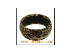 2012the newest style bracelet图1