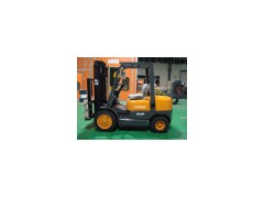 2.0-3.5 T Diesel Powered Forklift Truck (Japanese Engine) (CPCD2.0/2.5/3.0/3.5)图1