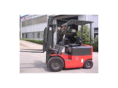 4-Wheel Electric Forklift Trucks图1