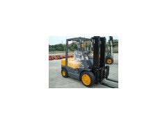Diesel Forklift Truck 2.5 Ton (CPCD25)图1