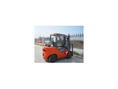 2.5T Gasoline Forklift Truck (CPQD25)图1