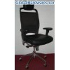 EXECUTIVE CHAIR WITH PILLOW