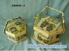 SEWING BOX WITH WOODEN FRAME图1