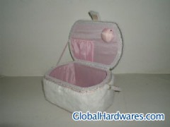FAUX FUR SEWING BOX图1
