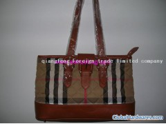 different color bags,different图1