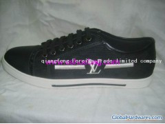 LV Men's black sneakers图1