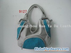 genuine leather handbag Manufa图1