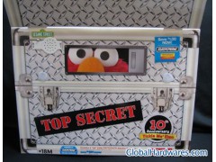 The American merchants seek the packing toy